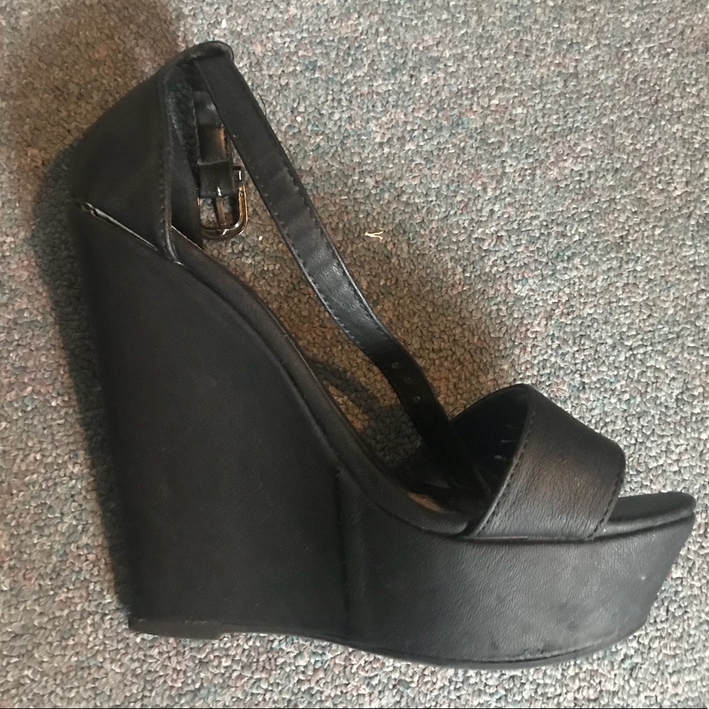 Black heels!